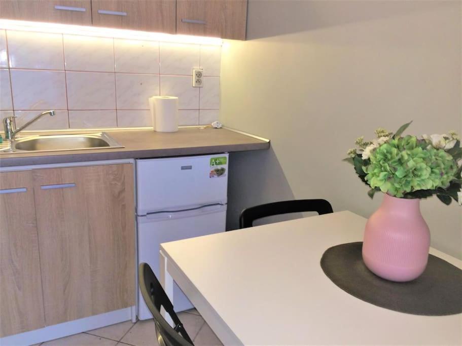 57 Lobzowska Bright Apartment Краков Экстерьер фото